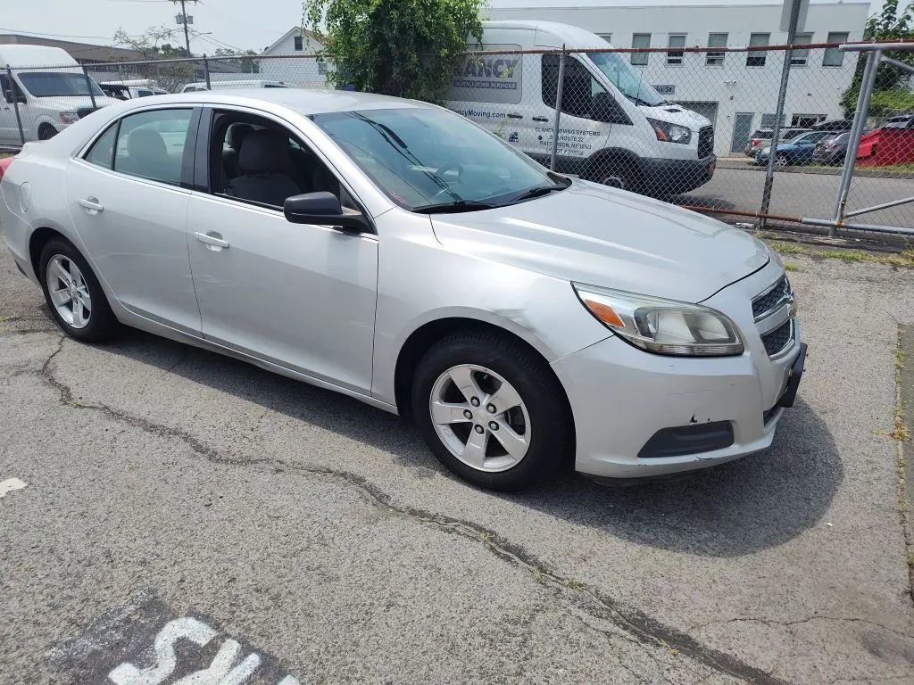 Used 2013 Chevrolet Malibu LS image 7