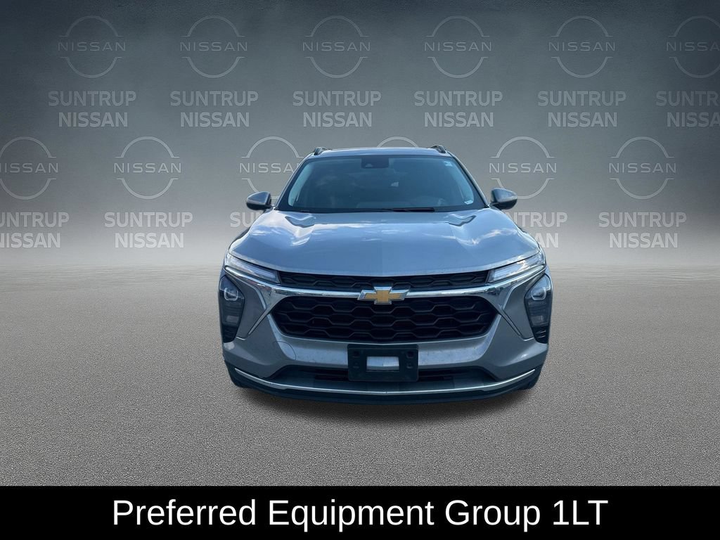 Used 2024 Chevrolet Trax LT FWD image 8