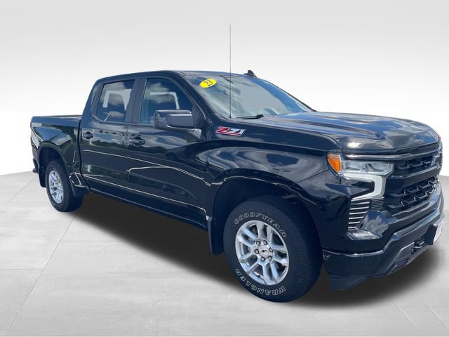 Used 2023 Chevrolet Silverado 1500 RST w/ Z71 Off-Road Package AWD/4WD image 8