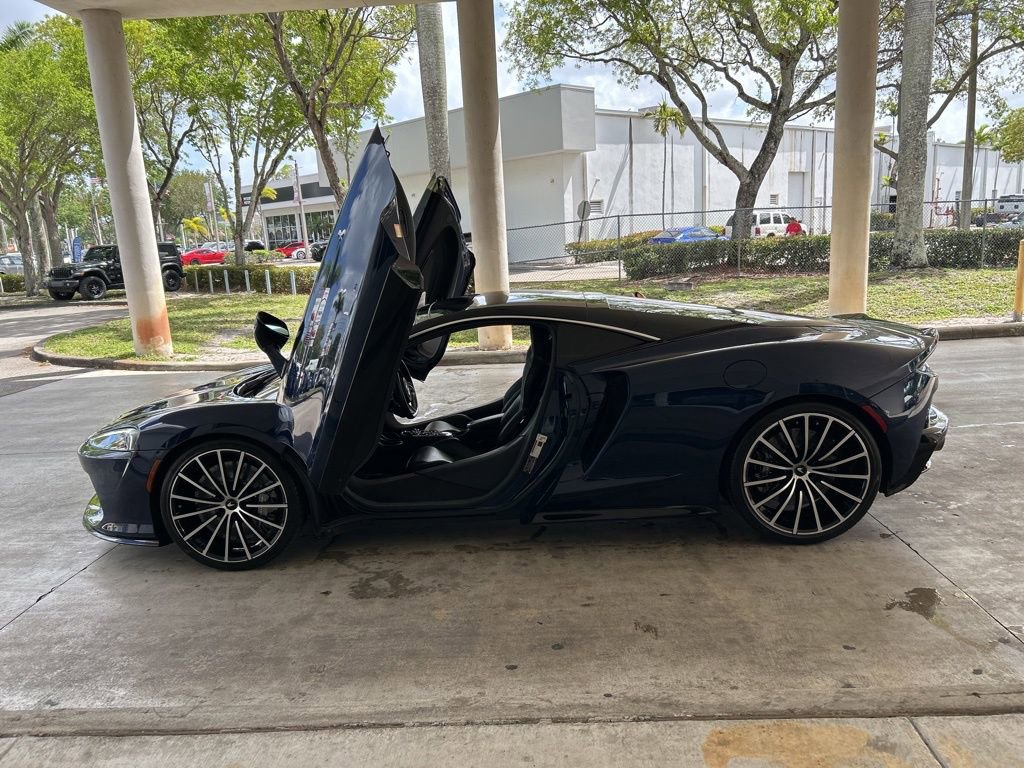 Used 2020 McLaren GT image 56