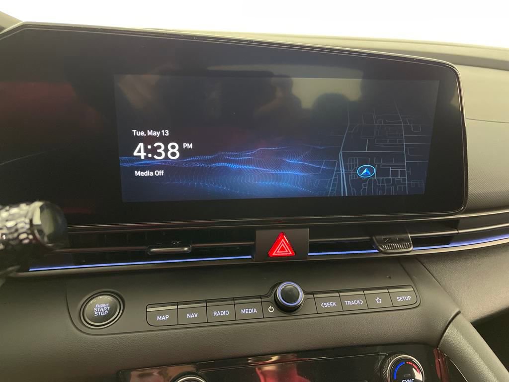 New 2025 Hyundai Elantra SEL image 22