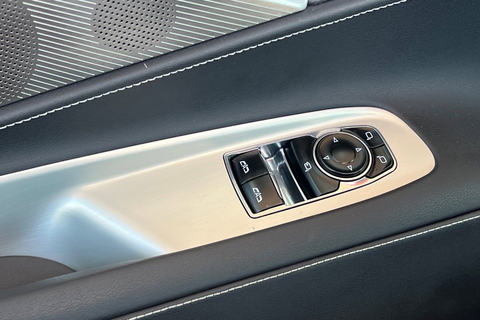 Used 2022 Chevrolet Corvette Stingray Preferred Cpe w/ Z51 Performance Package image 13