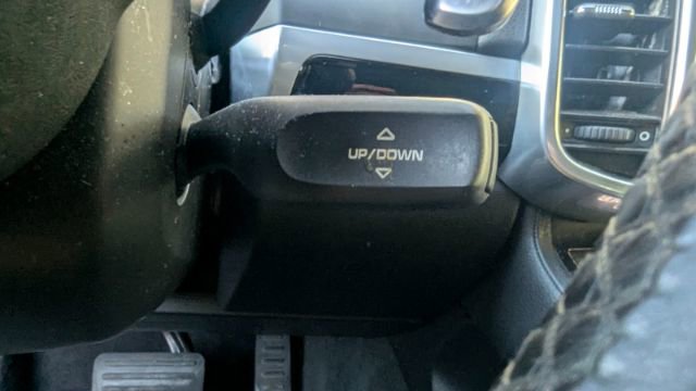 Used 2014 Porsche Cayenne Platinum Edition image 27