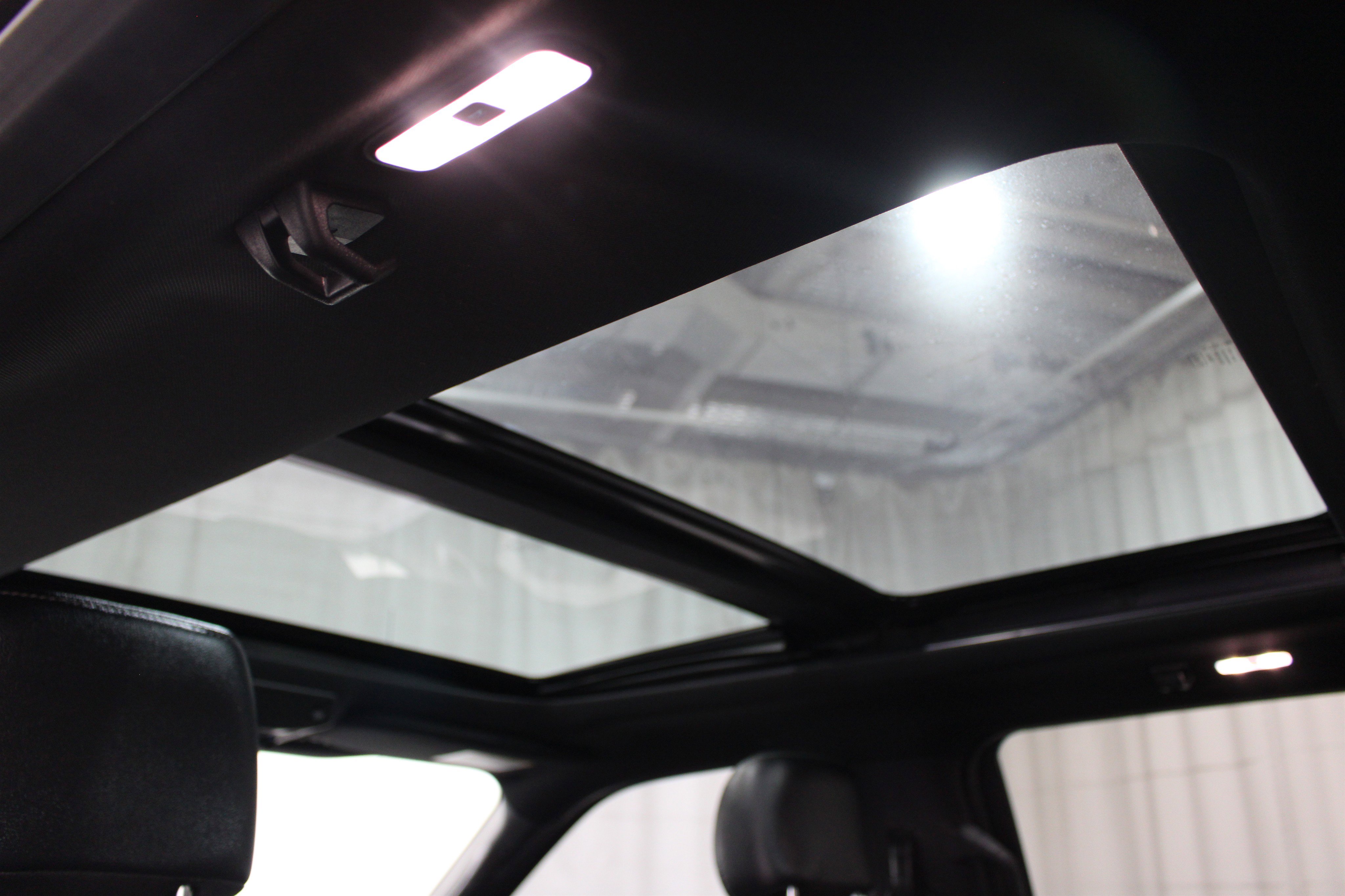 Used 2018 Ford F150 Raptor w/ Equipment Group 802A Luxury image 23