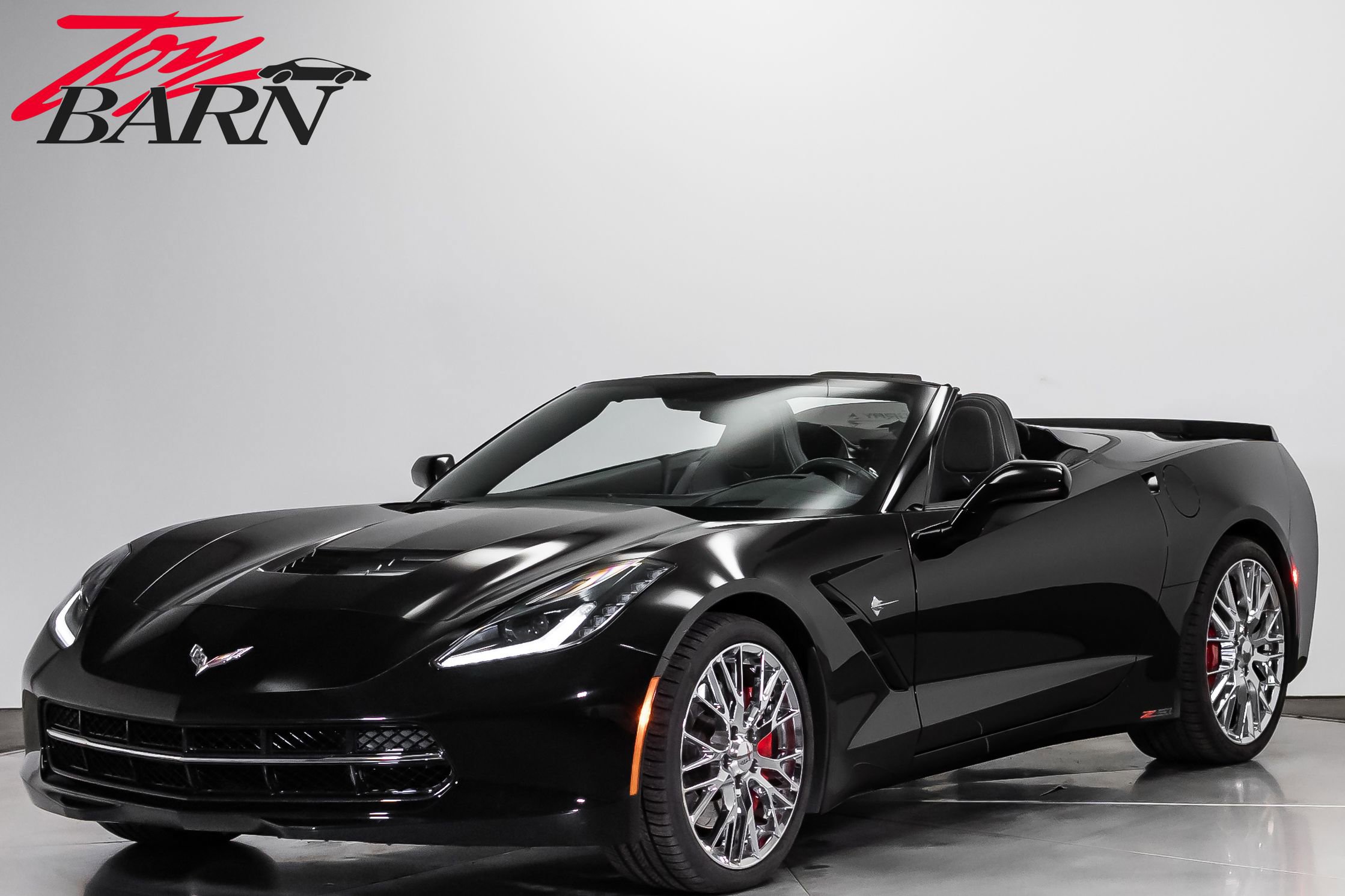 Used 2015 Chevrolet Corvette Stingray Convertible w/ 2LT Preferred Equipment Group RWD image 1