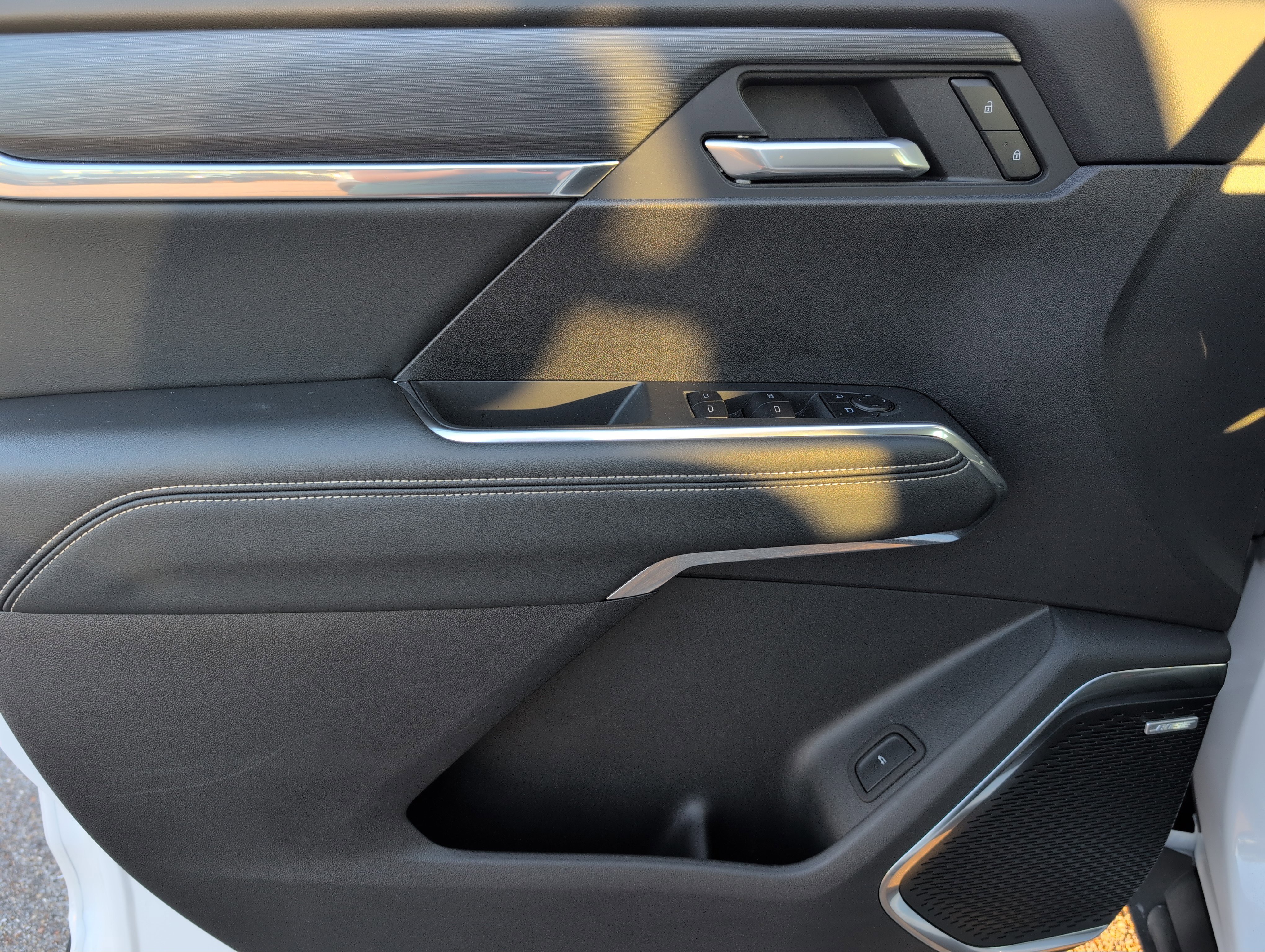 Certified 2025 GMC Acadia Elevation image 11