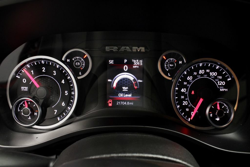 Used 2025 RAM 1500 Big Horn AWD/4WD image 30