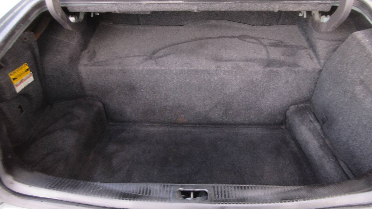 Used 2007 Lincoln Town Car Signature RWD image 17