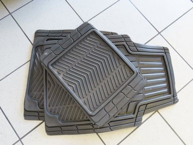 Used 2017 Nissan Frontier PRO-4X w/ Pro-4x Luxury Package image 33