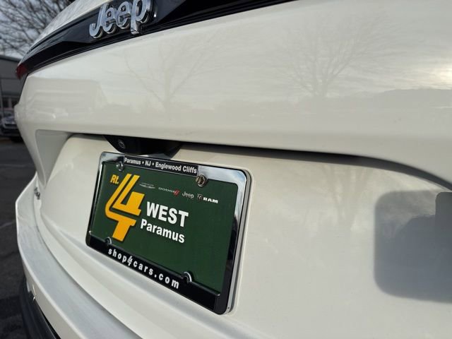 Certified 2022 Jeep Grand Cherokee Limited image 16