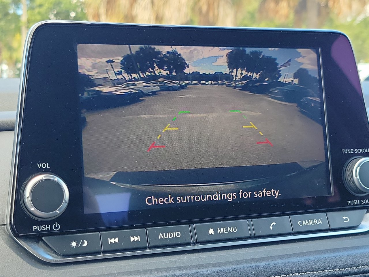 Used 2025 Nissan Rogue SV FWD image 23