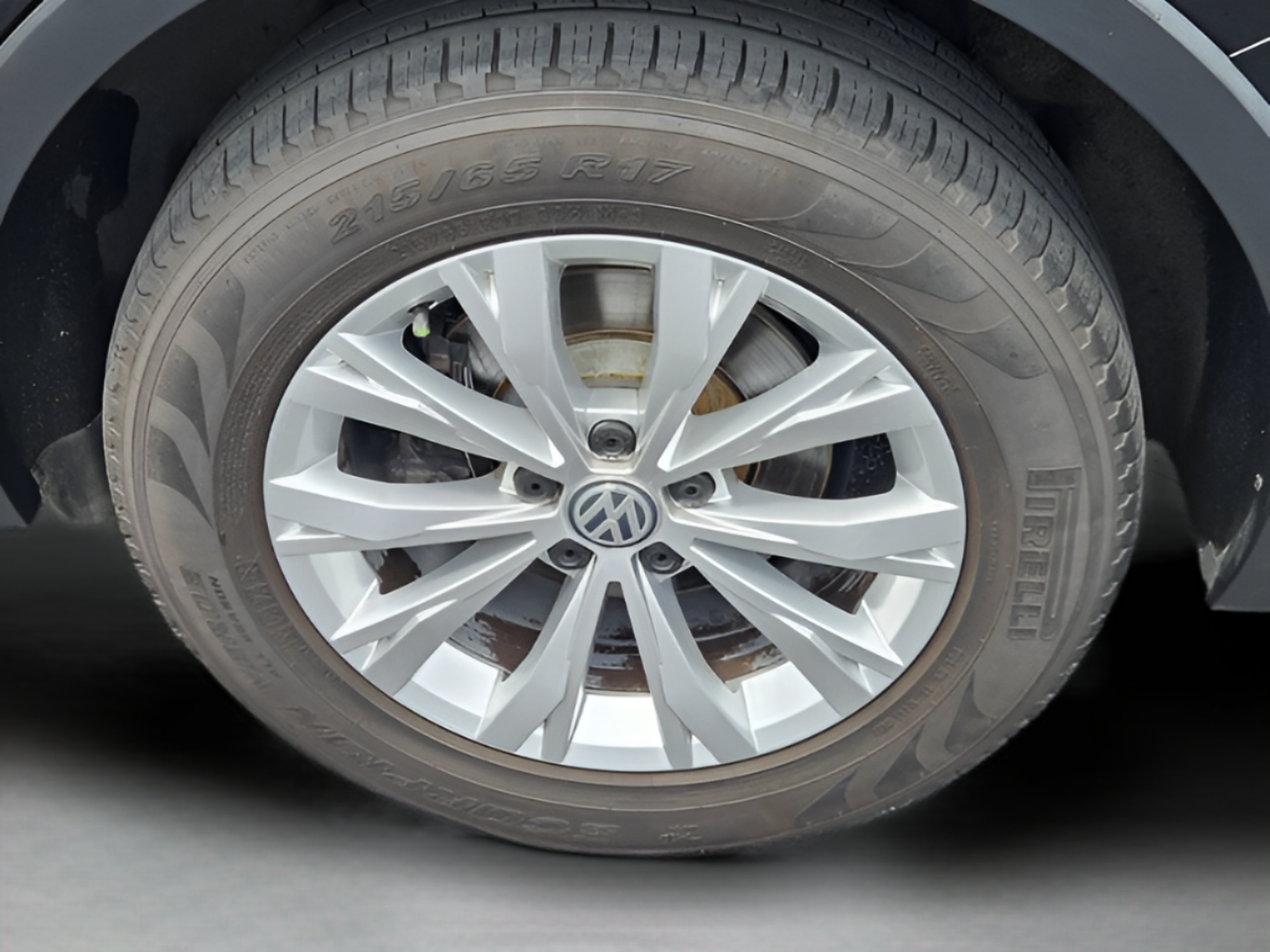 Used 2018 Volkswagen Tiguan S FWD image 28