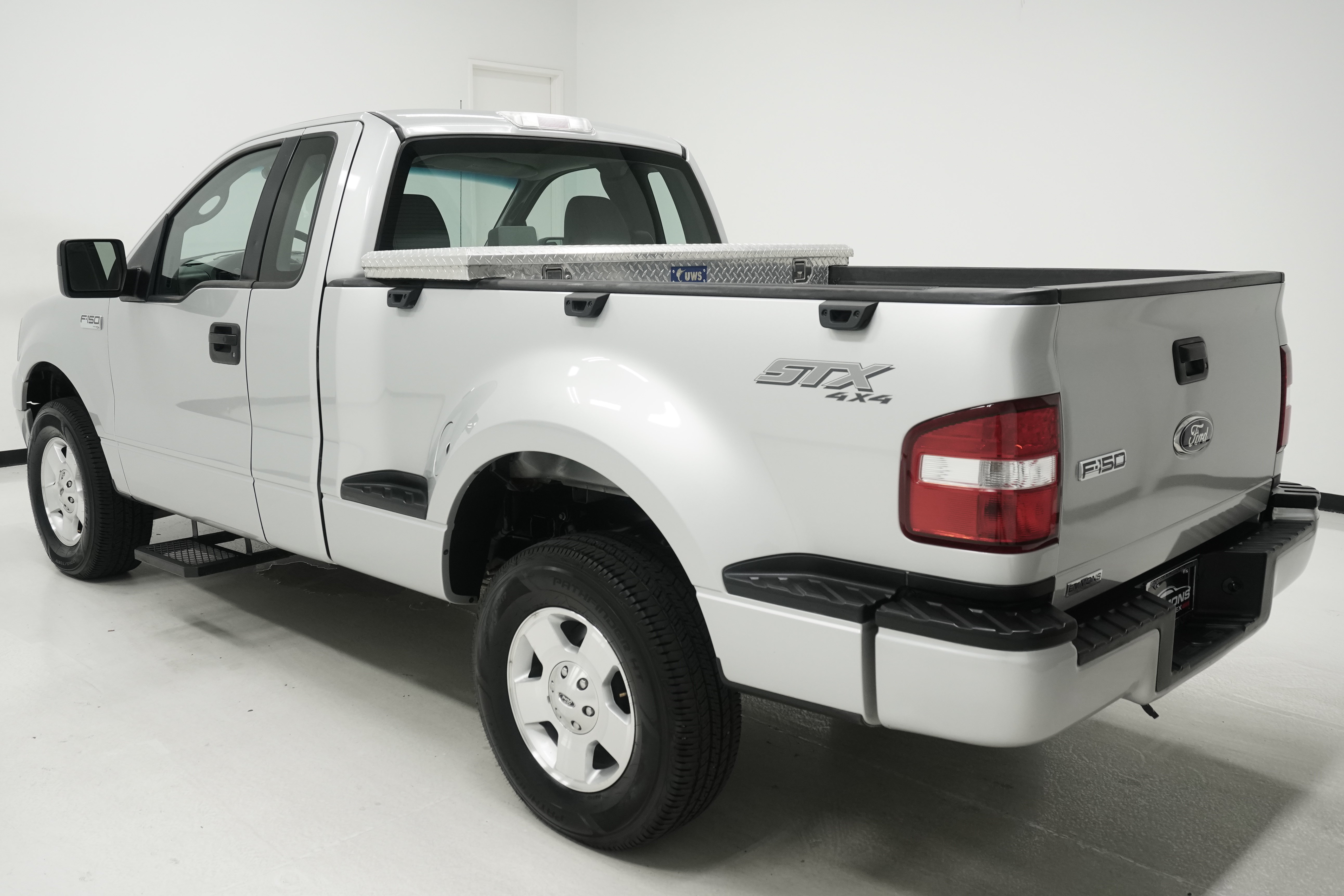 Used 2006 Ford F150 STX AWD/4WD image 3