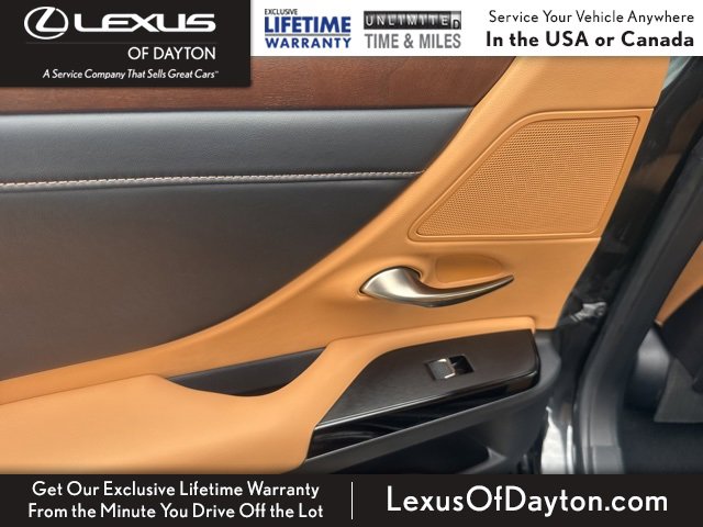 Used 2023 Lexus ES 350 w/ Premium Package image 32
