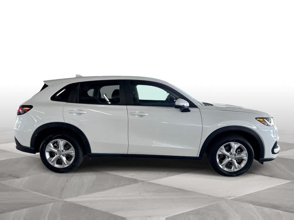 Certified 2024 Honda HR-V LX image 9