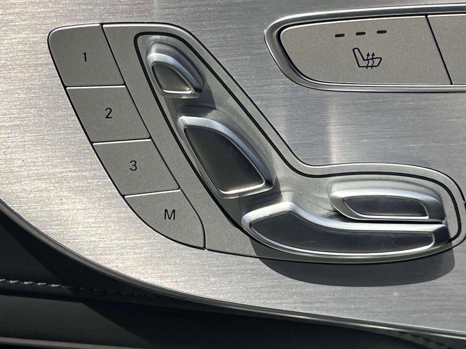 Used 2020 Mercedes-Benz C 63 AMG Cabriolet image 20