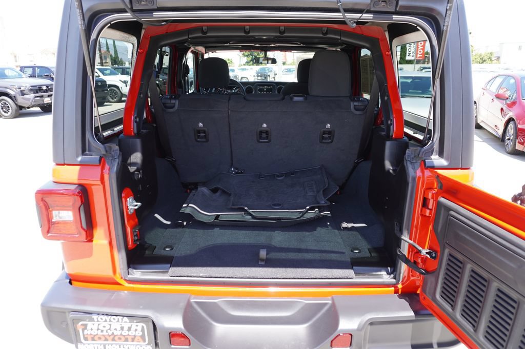 Used 2022 Jeep Wrangler Unlimited Sport AWD/4WD image 8