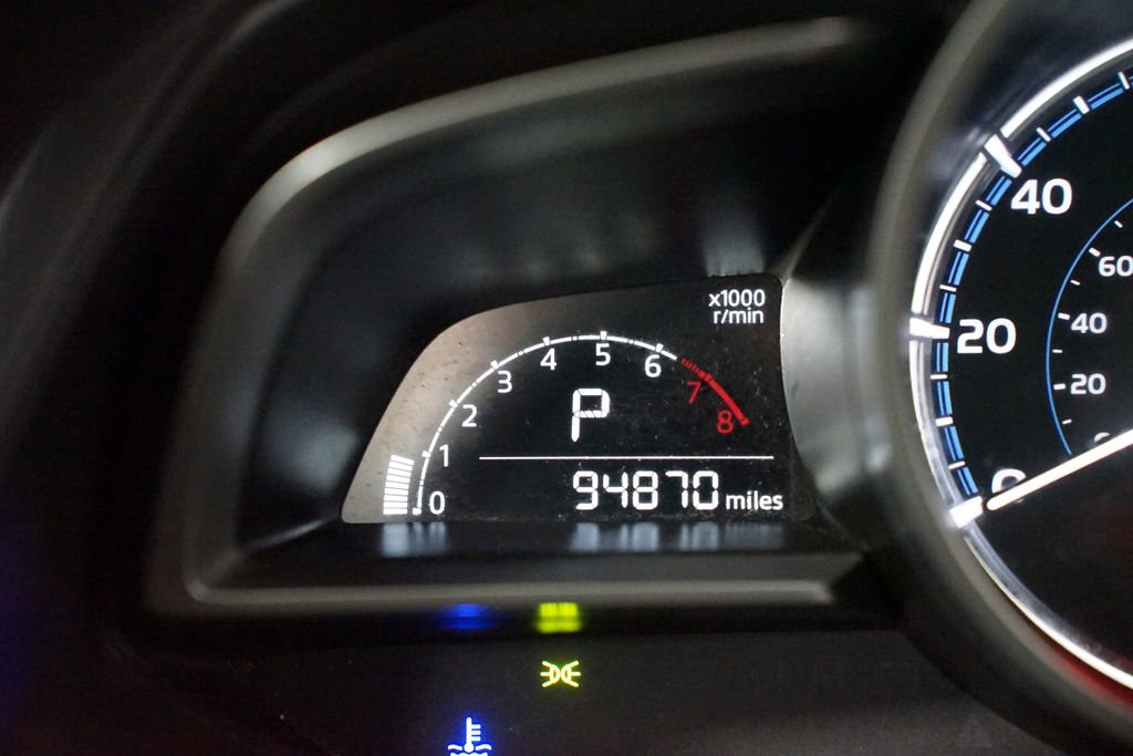 Used 2019 Toyota Yaris L FWD image 16