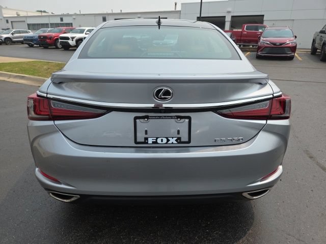 Used 2023 Lexus ES 350 w/ Premium Package FWD image 6