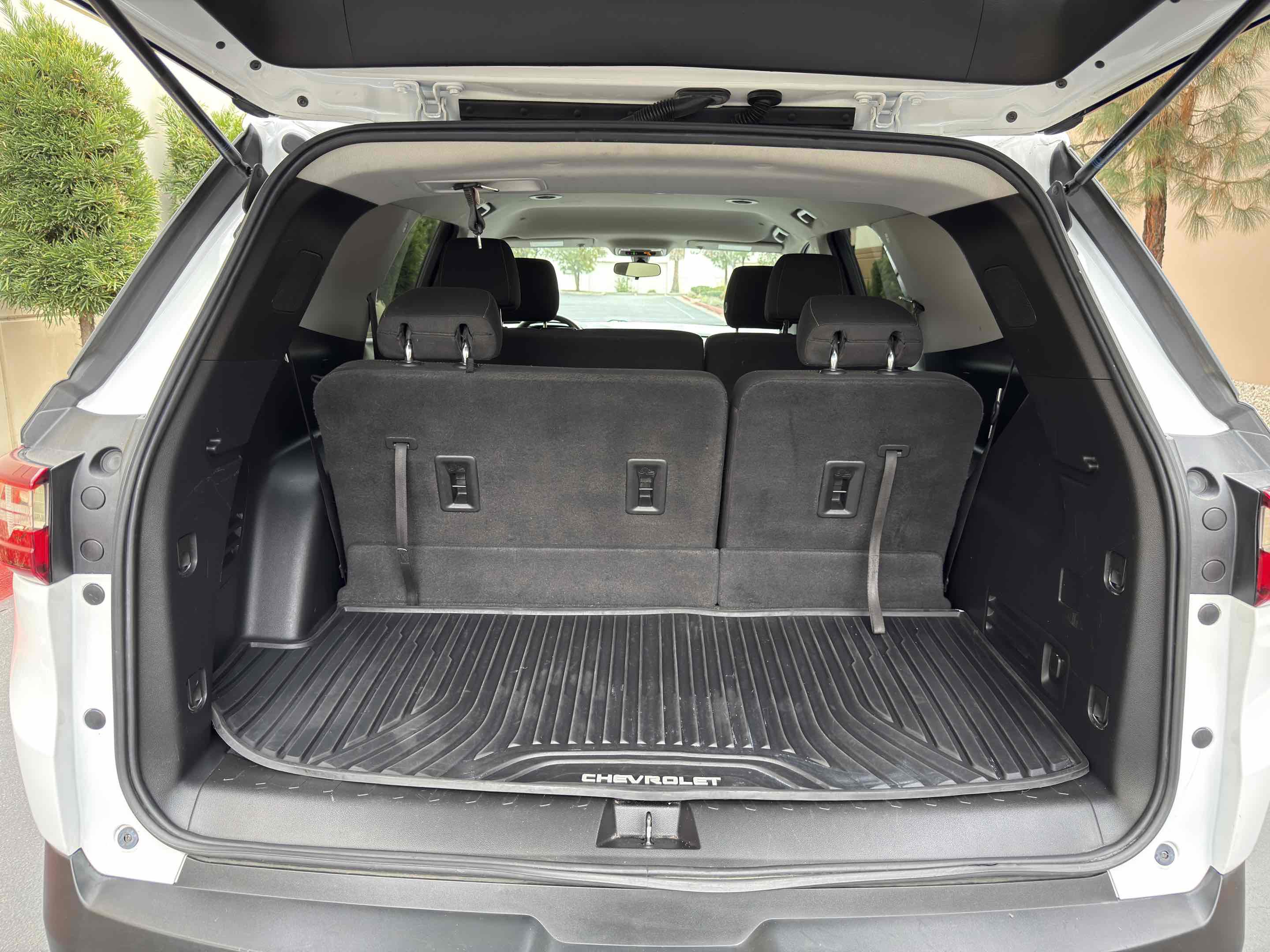 Used 2020 Chevrolet Traverse LS image 65