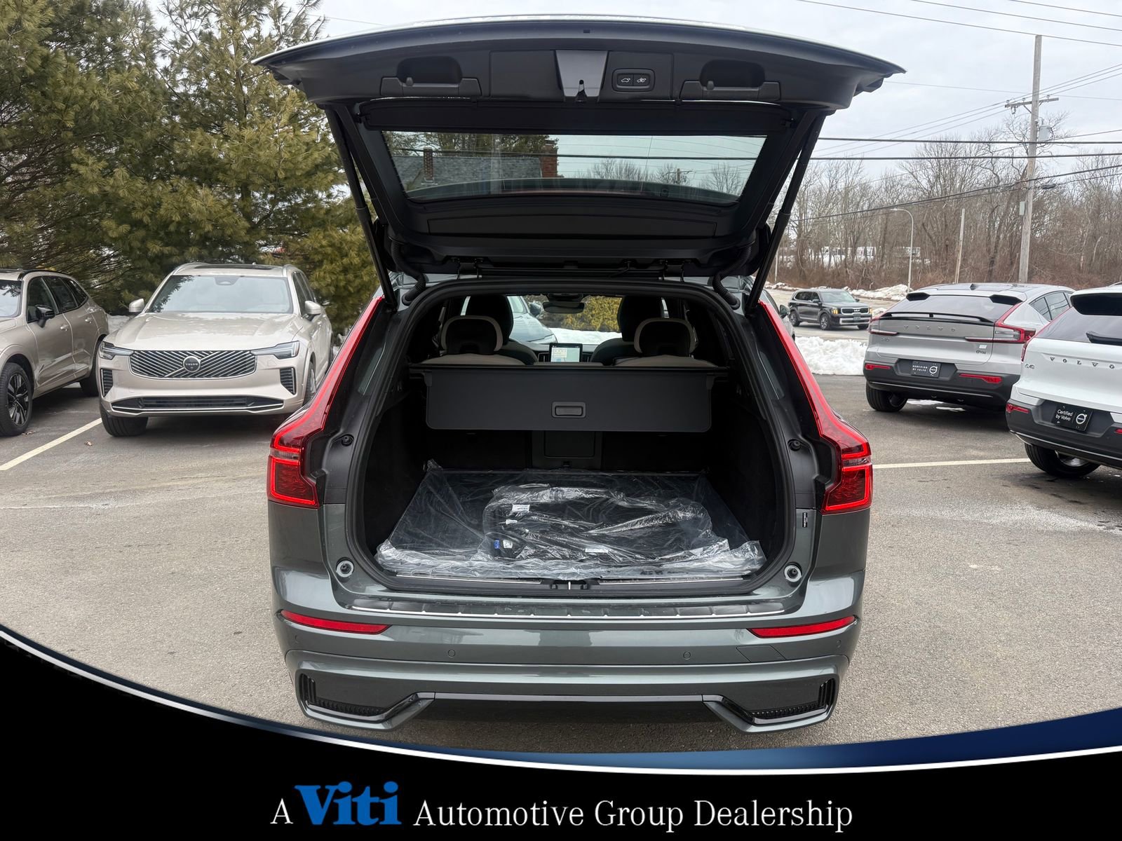 Used 2026 Volvo XC60 B5 Plus w/ Protection Package Premier AWD/4WD image 23