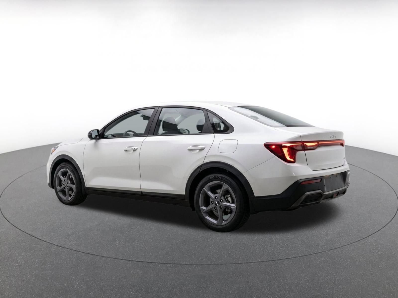 Used 2025 Kia K4 FWD image 7