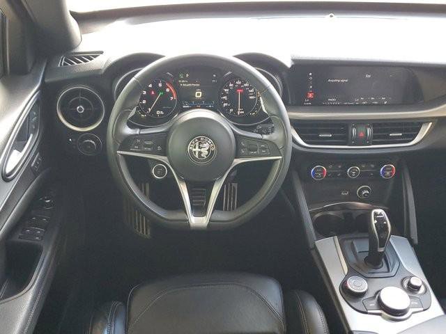 Used 2018 Alfa Romeo Stelvio Ti Sport image 21