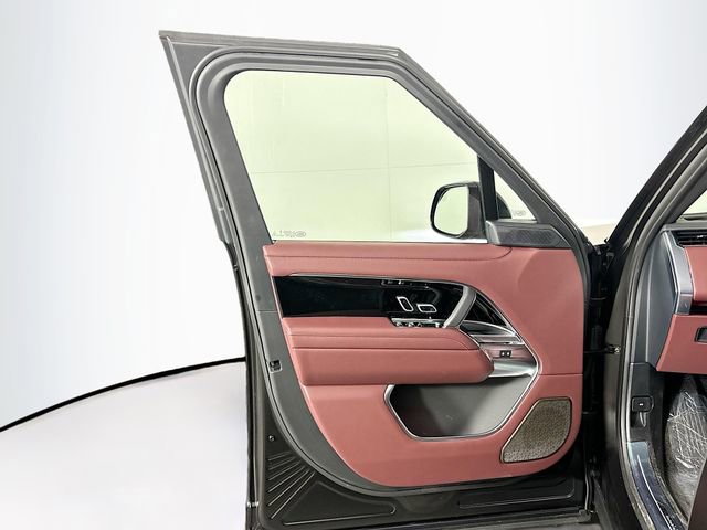 New 2026 Land Rover Range Rover Long Wheelbase Autobiography image 11