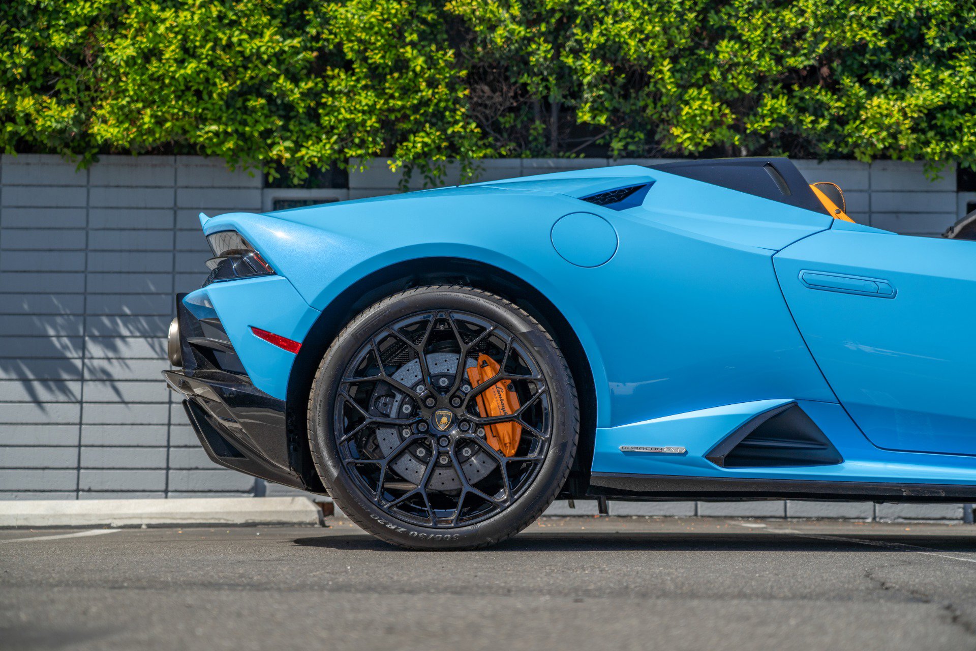 Used 2024 Lamborghini Huracan EVO image 10
