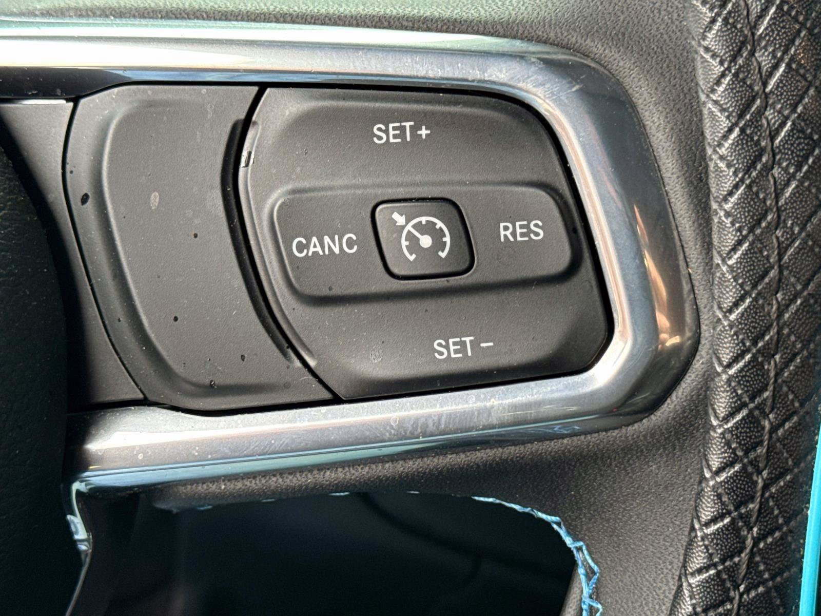 Used 2023 Jeep Wrangler Unlimited Rubicon 4xe AWD/4WD image 15