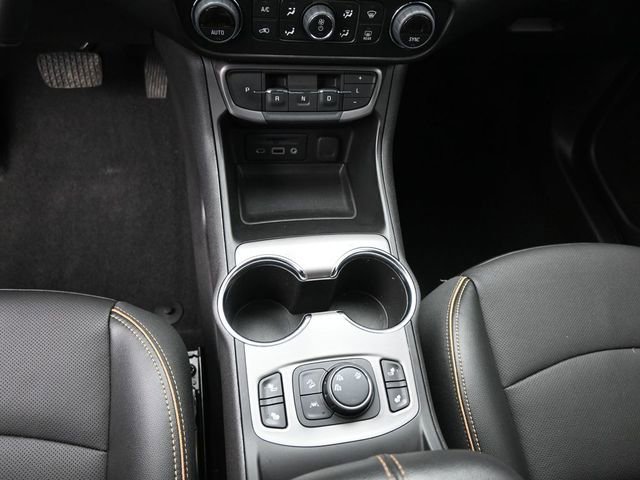 Used 2024 GMC Terrain AT4 image 31