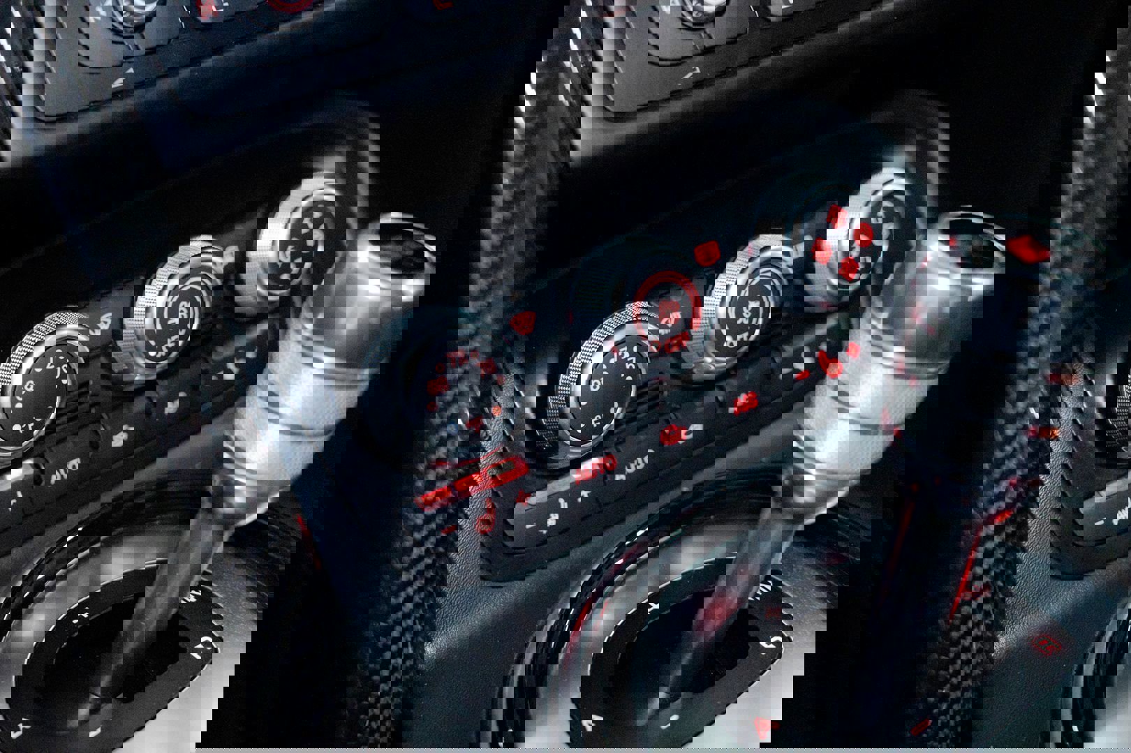 Used 2014 Audi R8 V8 w/ Convenience Package image 41