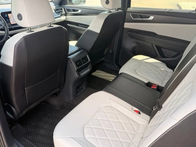 Certified 2024 Volkswagen Atlas Cross Sport SEL Premium R-Line AWD/4WD image 13