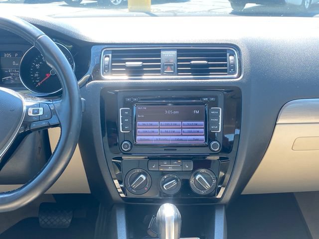 Used 2015 Volkswagen Jetta TDI SE FWD image 25