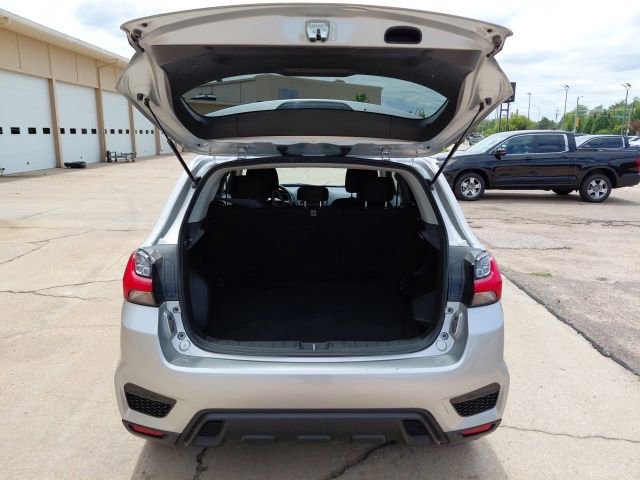Used 2025 Mitsubishi Outlander Sport ES AWD/4WD image 29