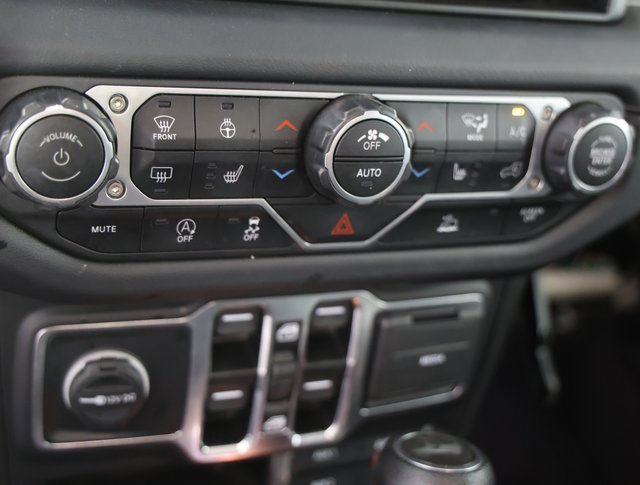 Certified 2024 Jeep Wrangler Sahara image 16