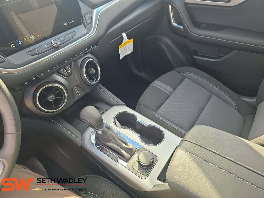 New 2026 Chevrolet Blazer LT w/ Convenience Package FWD image 25