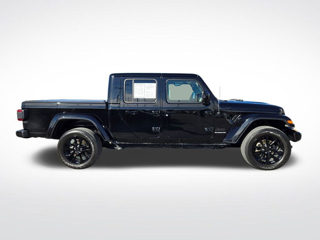 Used 2021 Jeep Gladiator Overland image 2
