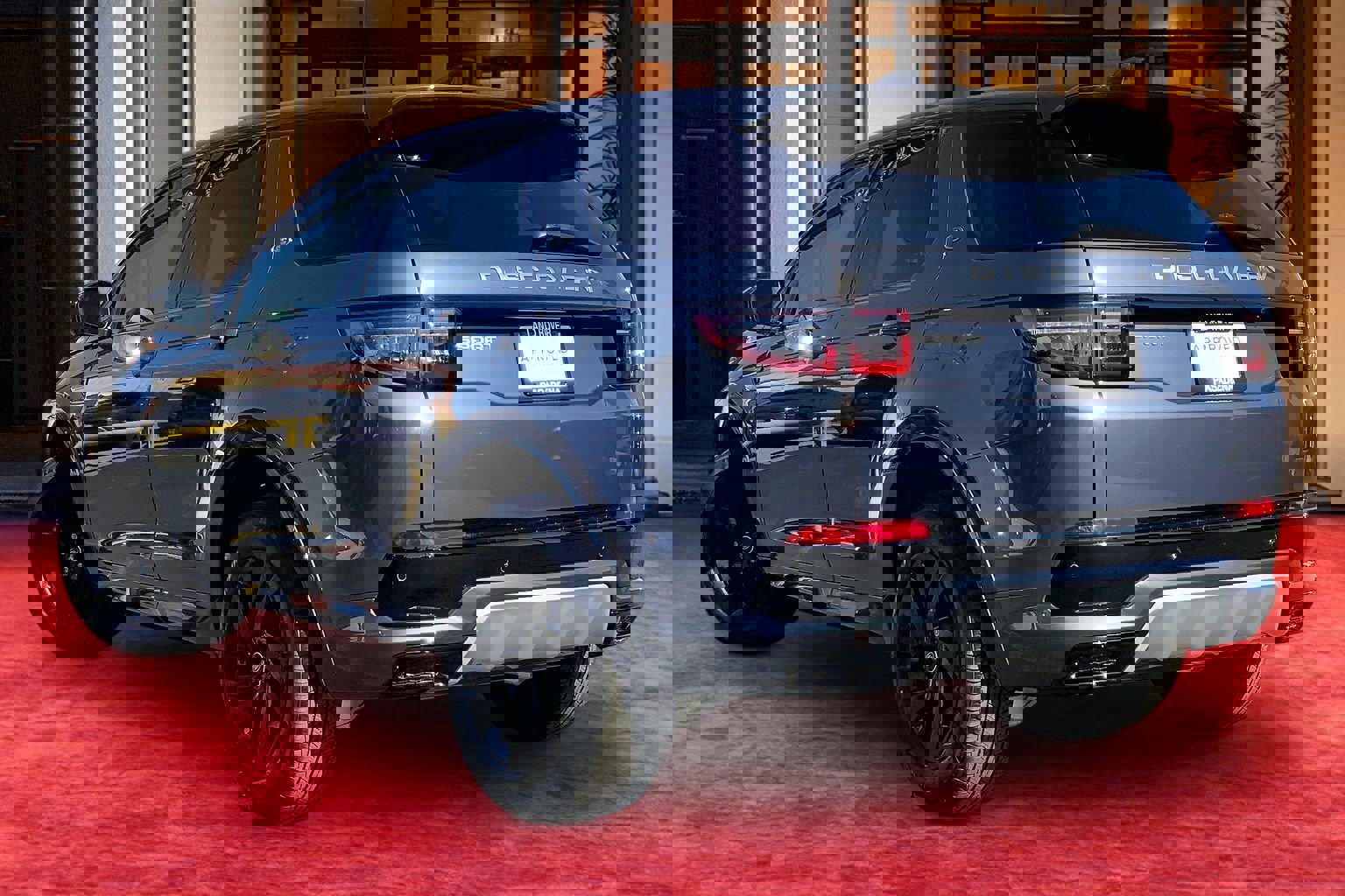 Used 2024 Land Rover Discovery Sport S image 11