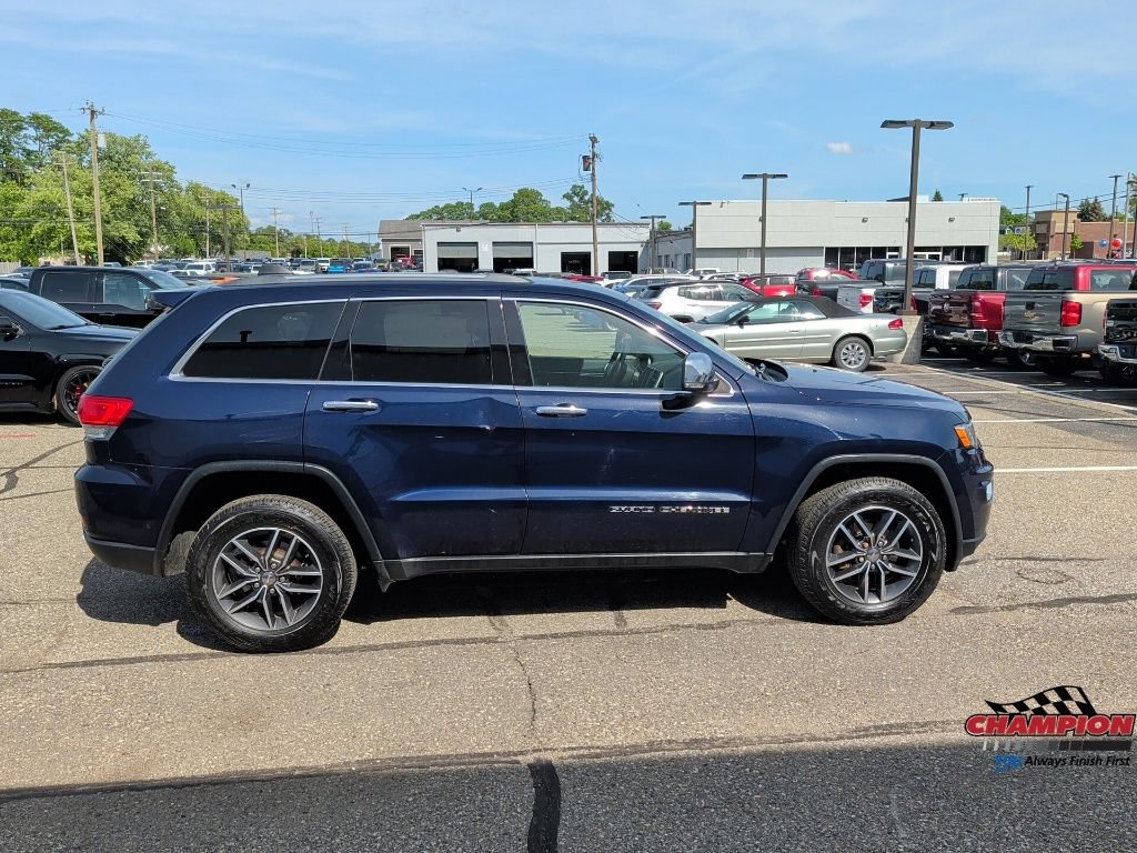 Used 2018 Jeep Grand Cherokee Limited AWD/4WD image 6