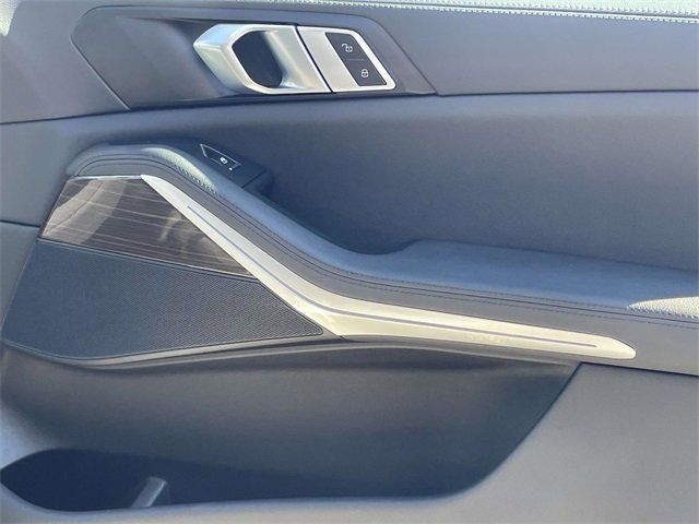 Used 2021 BMW X5 xDrive40i w/ Convenience Package image 30