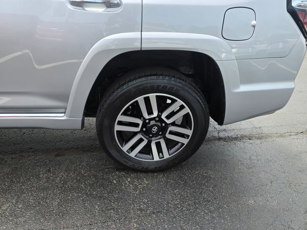 Used 2021 Toyota 4Runner Limited image 4
