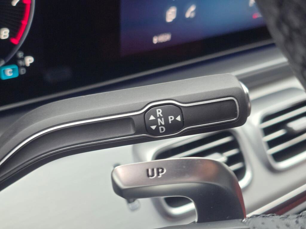 Used 2025 Mercedes-Benz GLE 53 AMG 4MATIC image 16