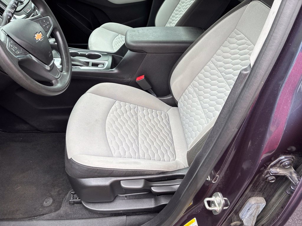 Used 2019 Chevrolet Equinox LS AWD/4WD image 12