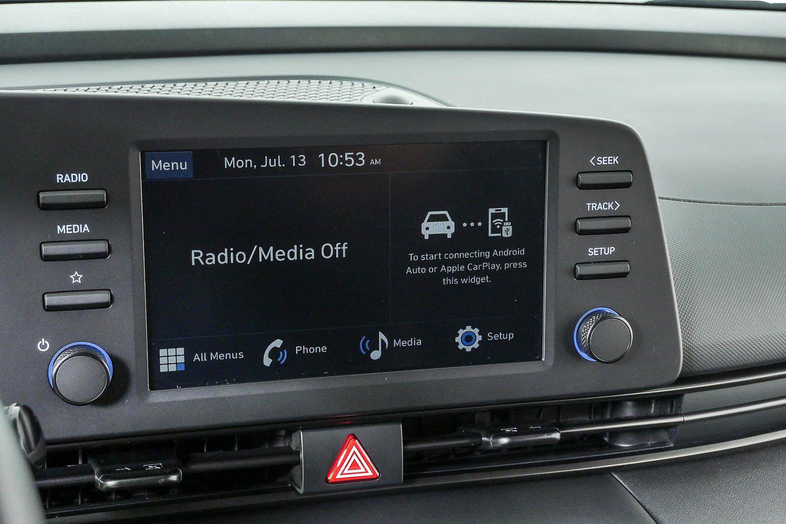 Certified 2025 Hyundai Elantra Sport FWD image 13