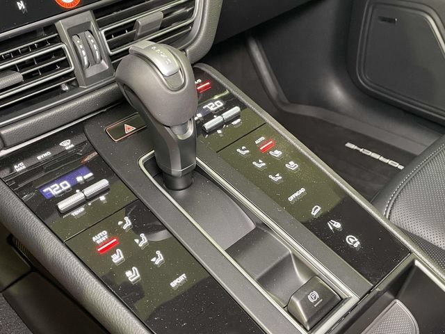 New 2026 Porsche Macan AWD/4WD image 33