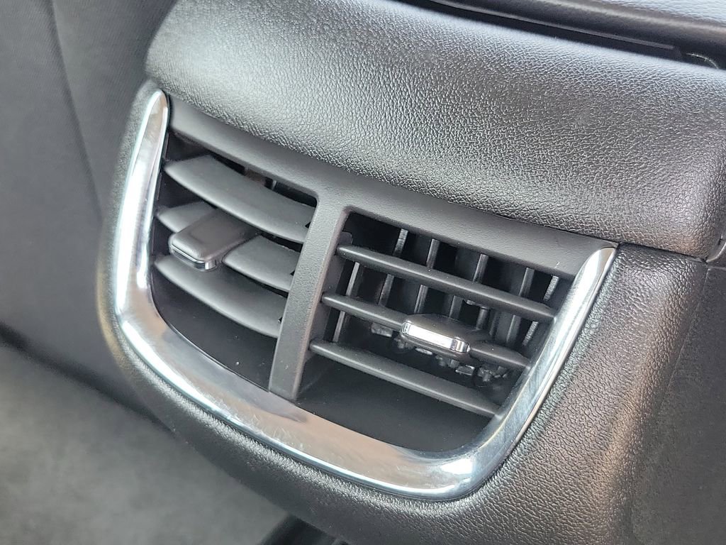 Used 2023 Chevrolet Malibu LT FWD image 24