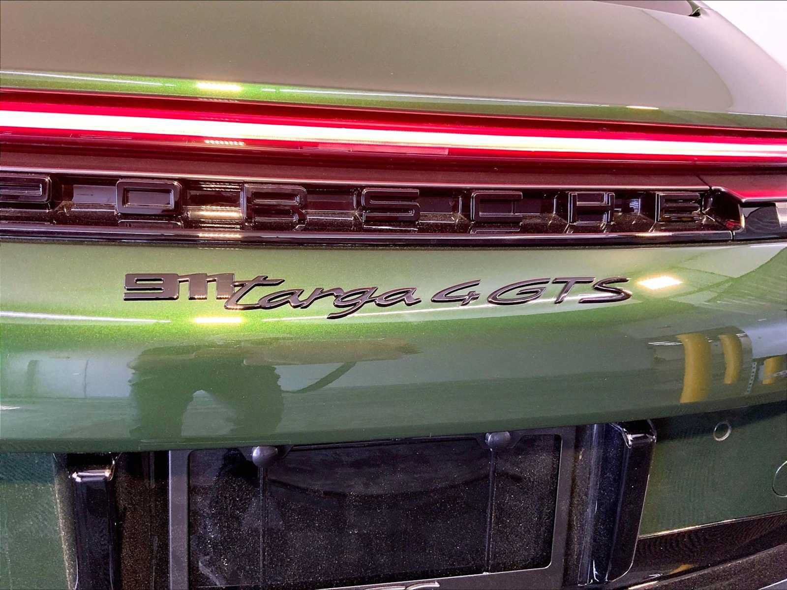 Certified 2026 Porsche 911 Targa 4 GTS AWD/4WD image 35