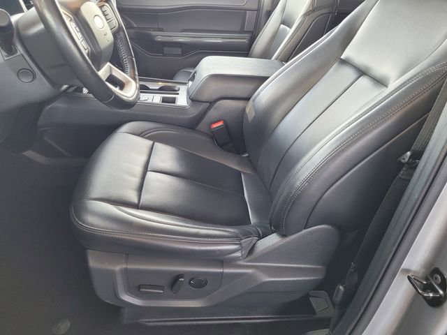 Used 2024 Ford Expedition Max XLT image 15