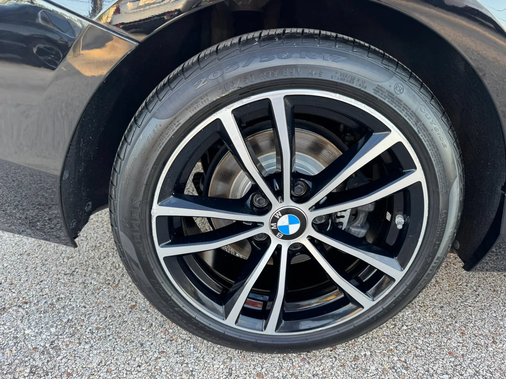 Used 2020 BMW 230i Coupe w/ Convenience Package RWD image 14